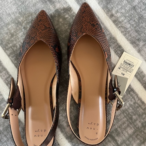 a new day Shoes - Brown Faux Snakeskin Pointed Slingback Flats